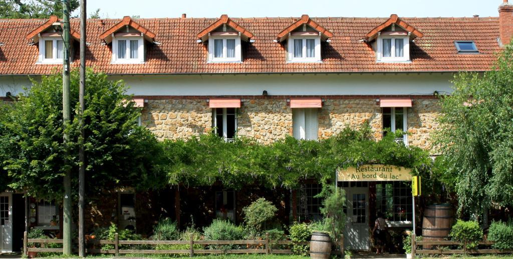 Au Bord Du Lac Hotell Saint-Rémy-lès-Chevreuse Exteriör bild